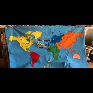 FAO Schwarz World Map